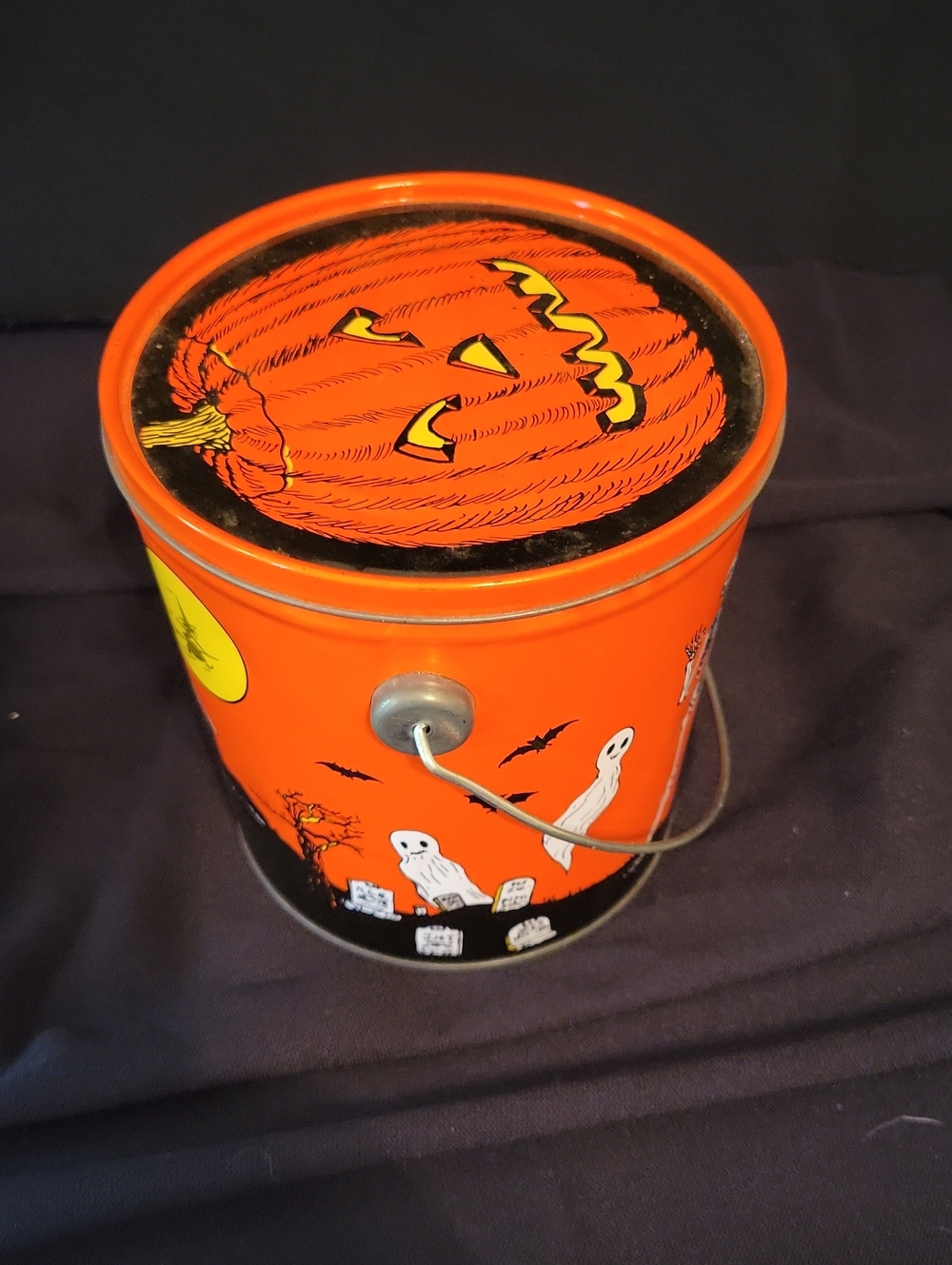 Vintage 1980's Halloween Litho Tin Bucket Haunted House Theme.